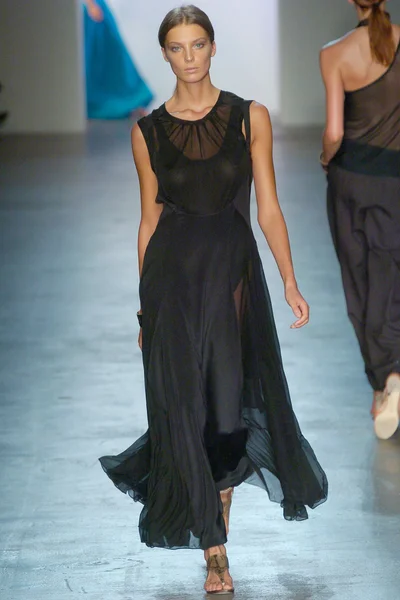Look 32